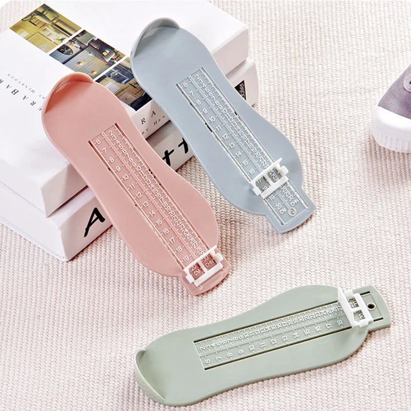 Foot measuring device