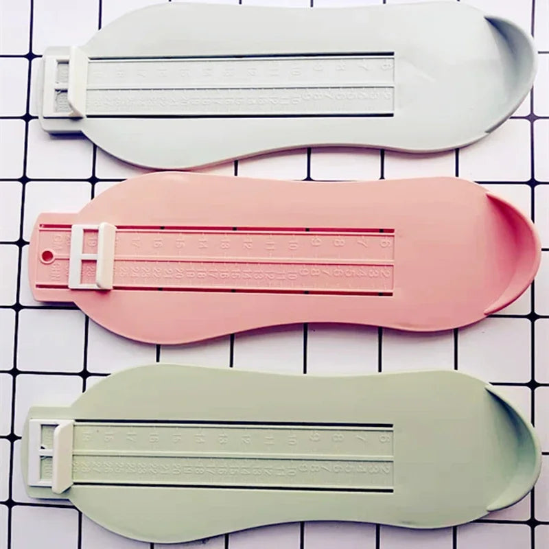 Foot measuring device