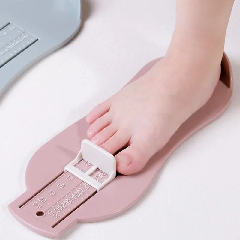 Foot measuring device