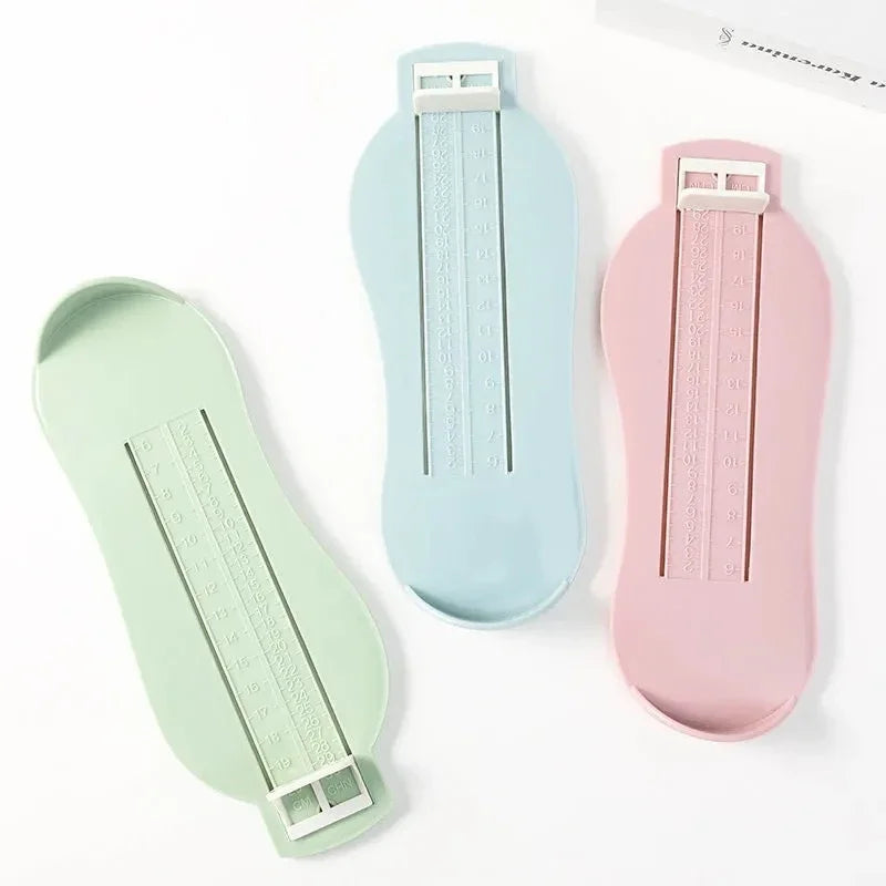 Foot measuring device